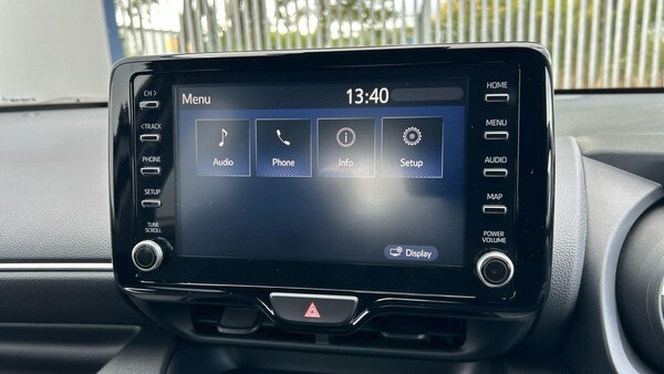 Used Toyota Yaris 2023 for sale - 76200039: Photo 28