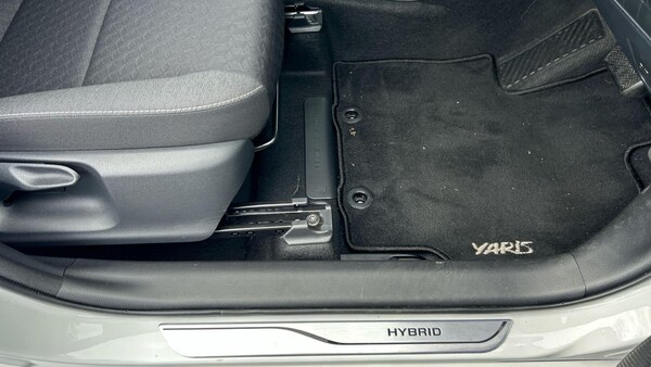 Used Toyota Yaris 2023 for sale - 76200039: Photo 40