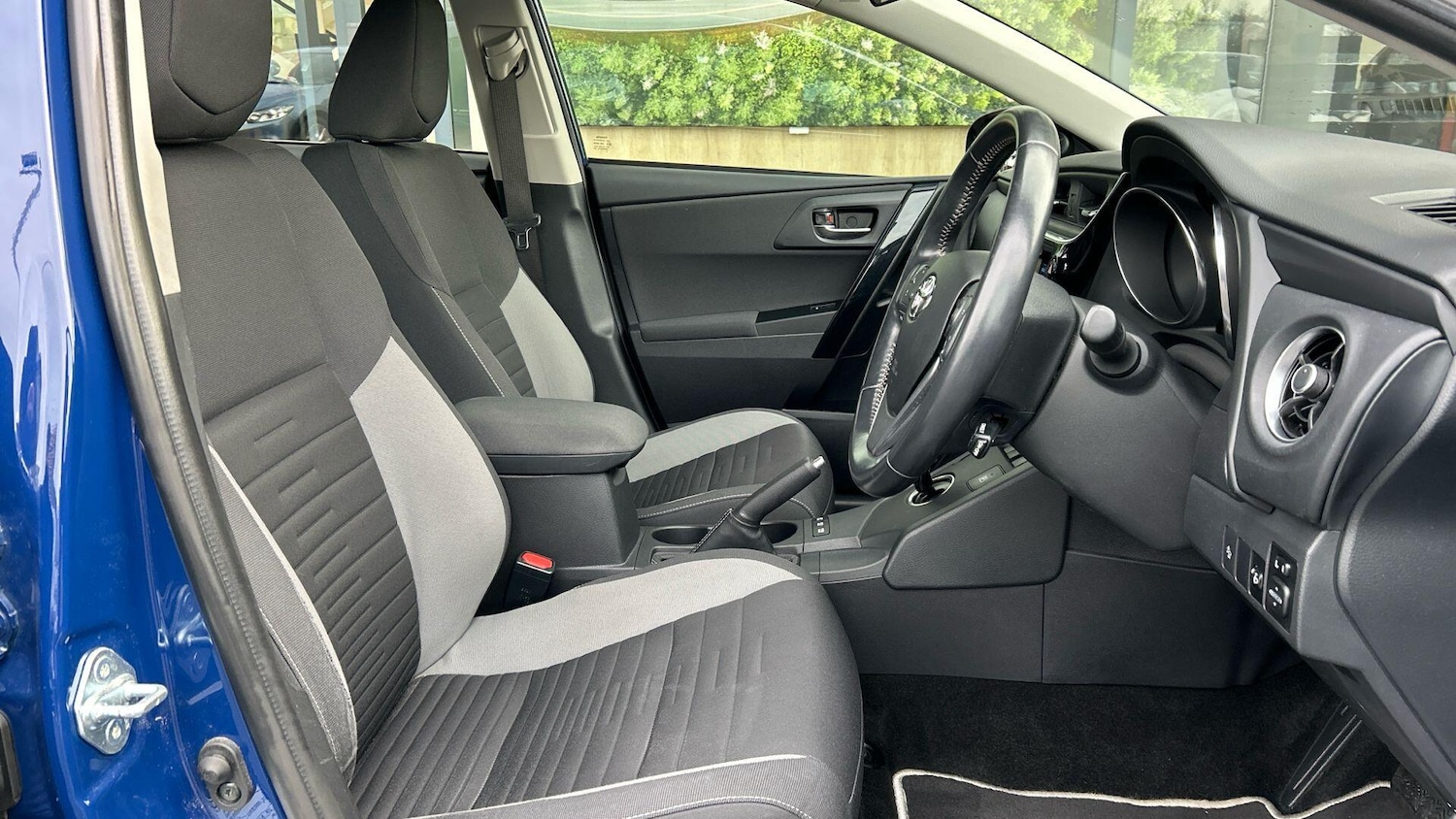 Used Toyota Auris for sale - 76997330: Photo 15