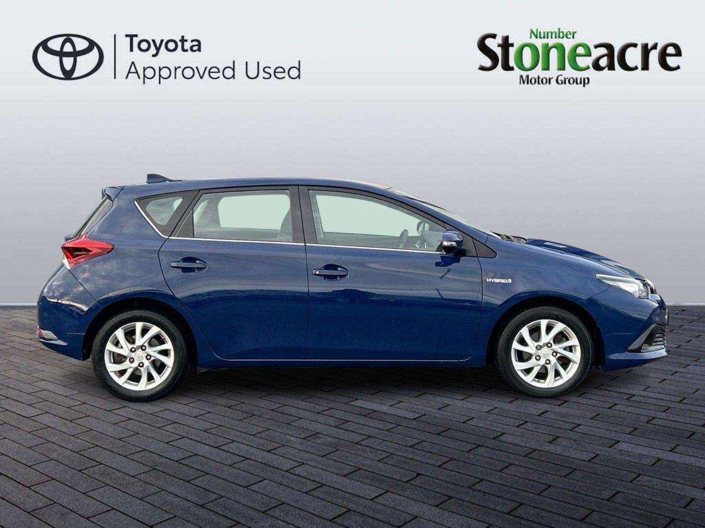 Used Toyota Auris for sale - 76997330: Photo 2