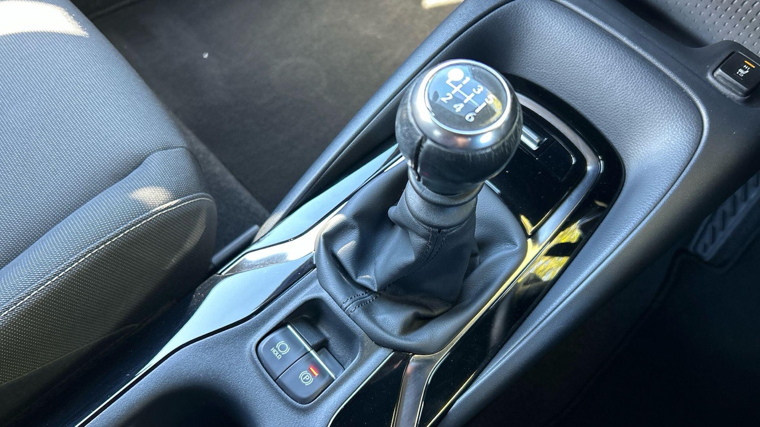 Used Toyota Corolla 2019 for sale - 76072684: Photo 33