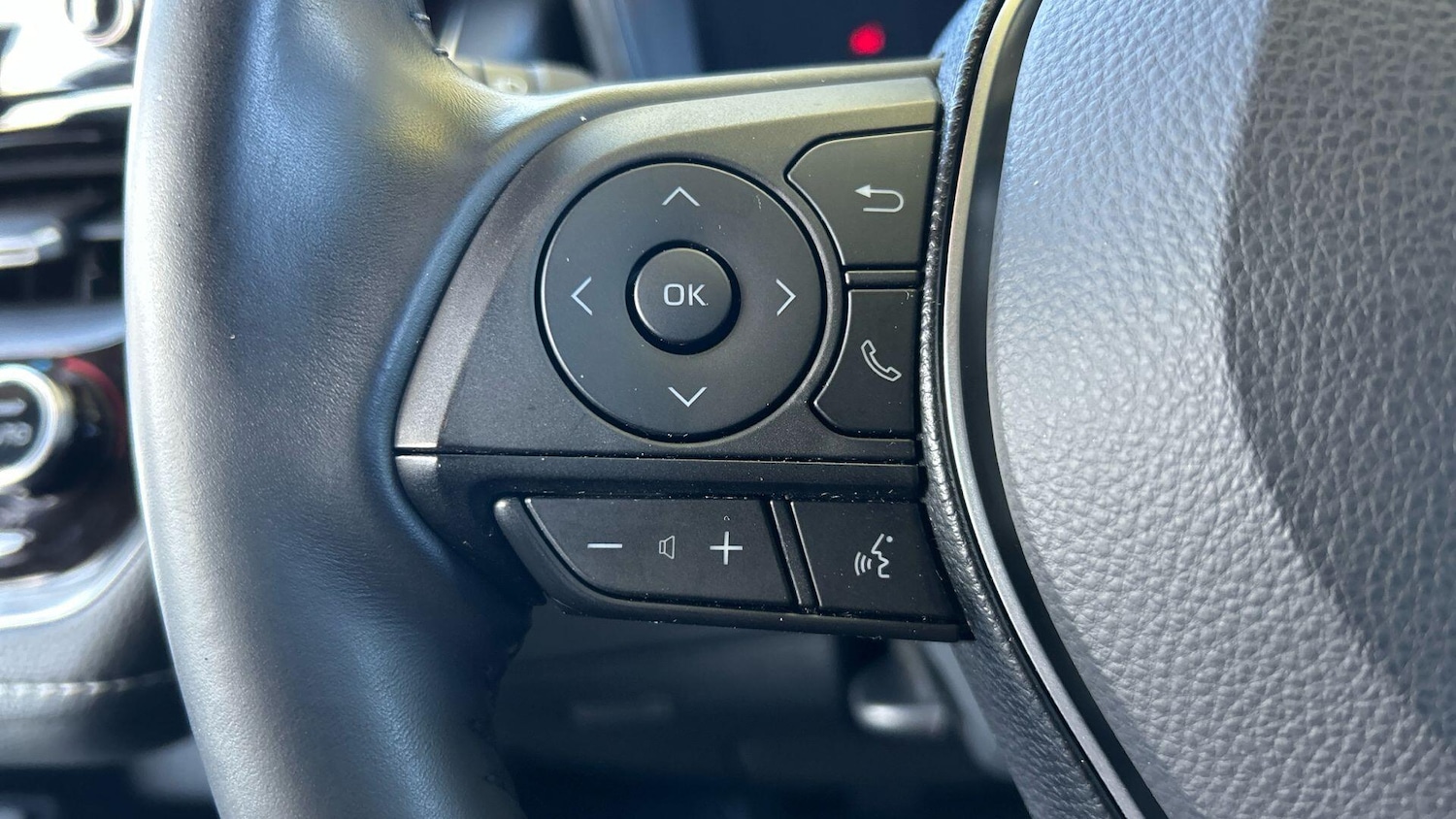 Used Toyota Corolla 2019 for sale - 76072684: Photo 40