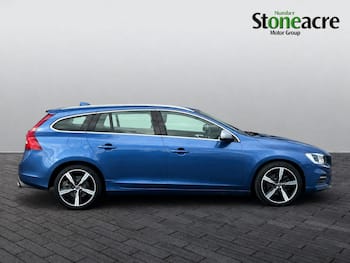 Used Volvo V60 2016 for sale - 79821324: Photo