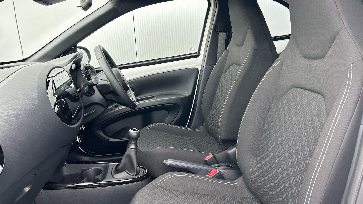 Used Toyota Aygo X 2024 for sale - 77670604: Photo 14