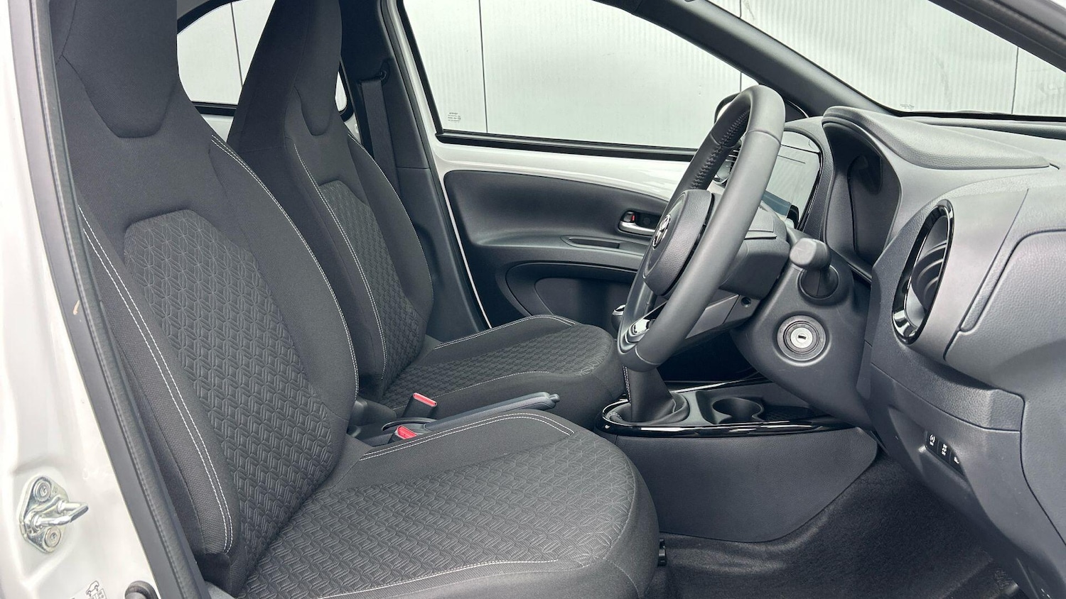 Used Toyota Aygo X 2024 for sale - 77670604: Photo 15