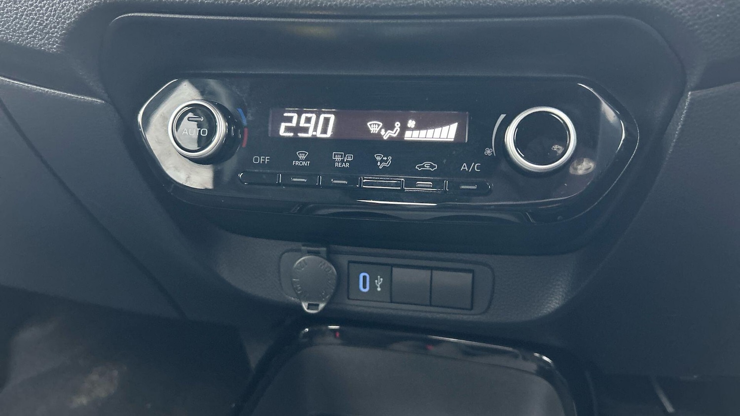 Used Toyota Aygo X 2024 for sale - 77670604: Photo 27