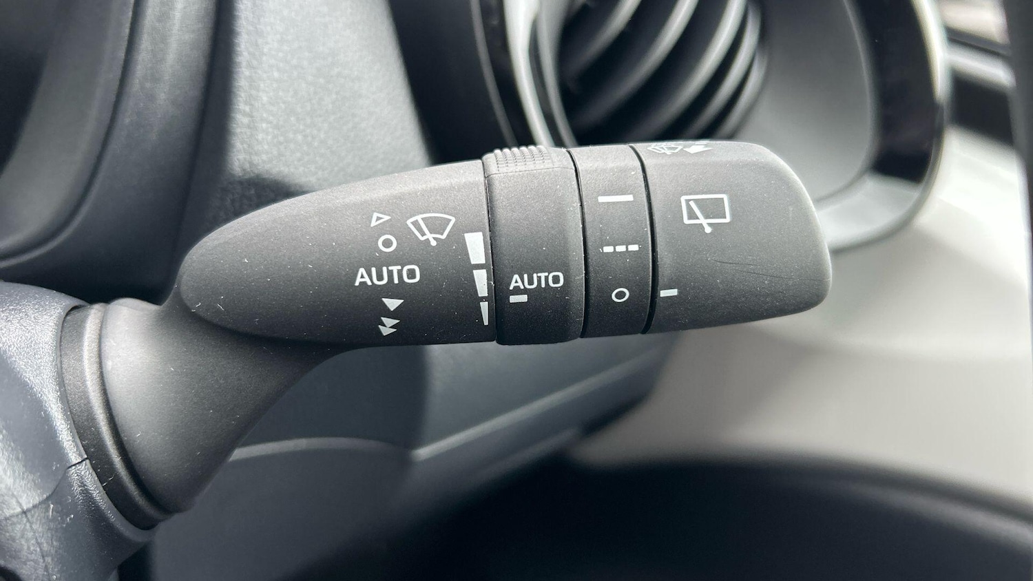 Used Toyota Aygo X 2024 for sale - 77670604: Photo 31