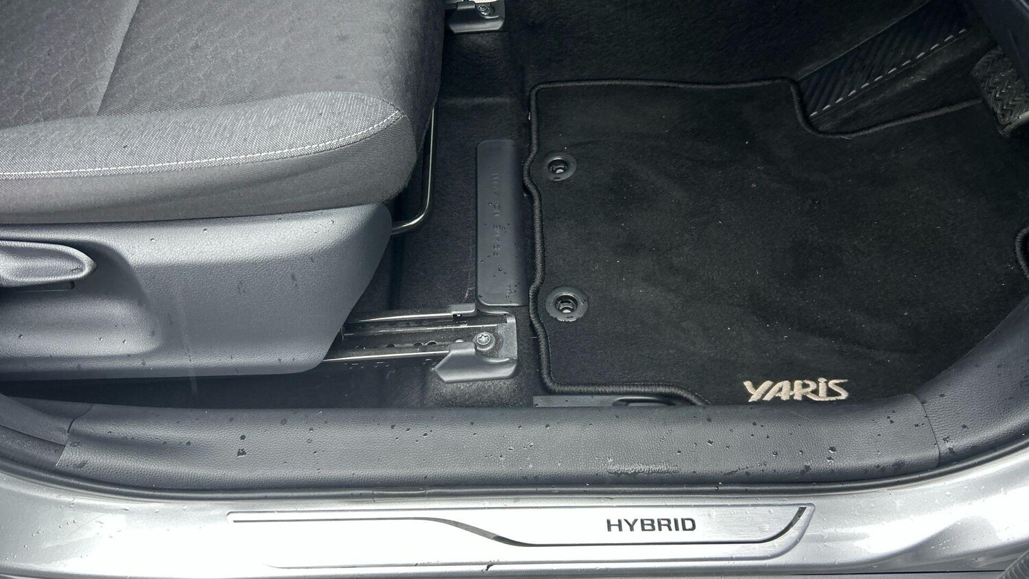 Used Toyota Yaris 2022 for sale - 77574550: Photo 38