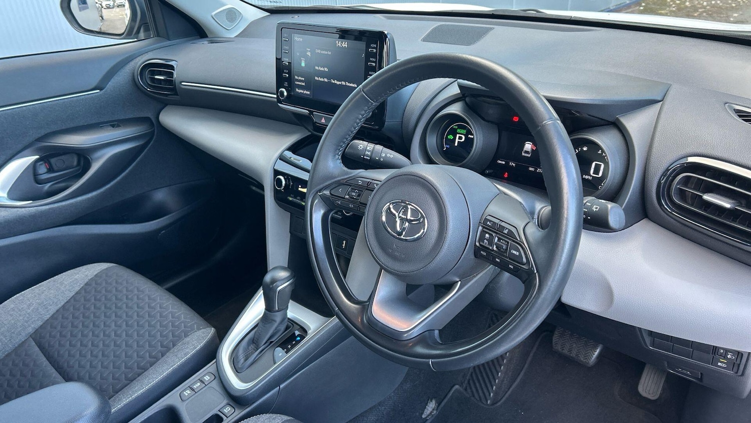 Used Toyota Yaris Cross 2022 for sale - 76689799: Photo 10