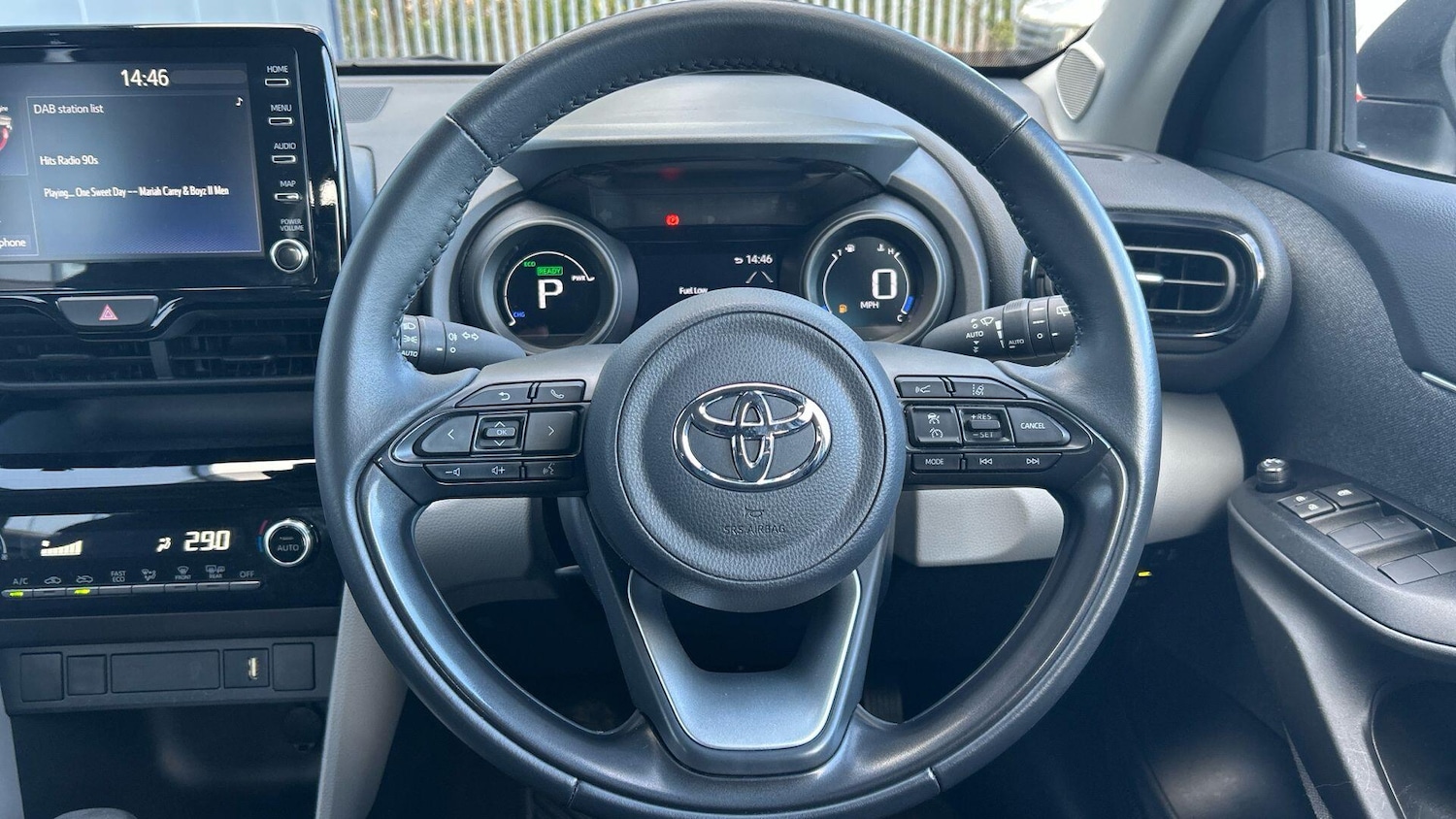 Used Toyota Yaris Cross 2022 for sale - 76689799: Photo 12