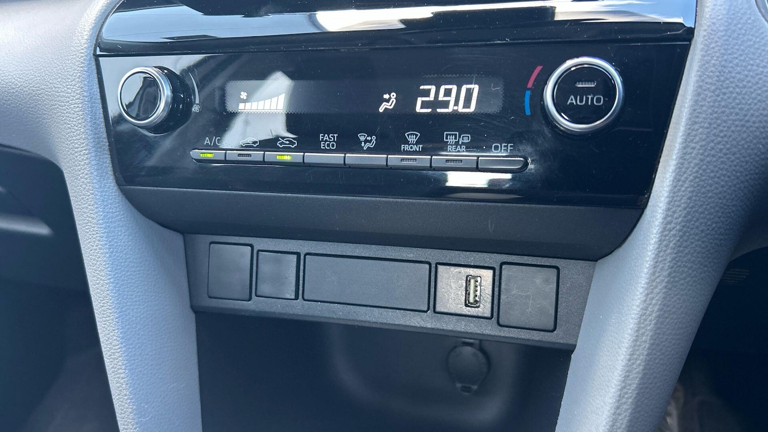 Used Toyota Yaris Cross 2022 for sale - 76689799: Photo 29