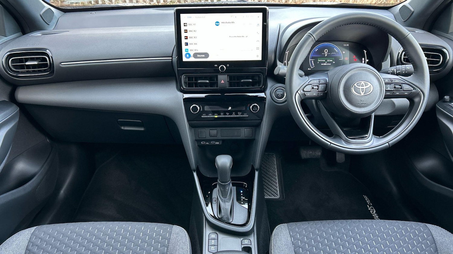 Used Toyota Yaris Cross 2025 for sale - 77255224: Photo 9