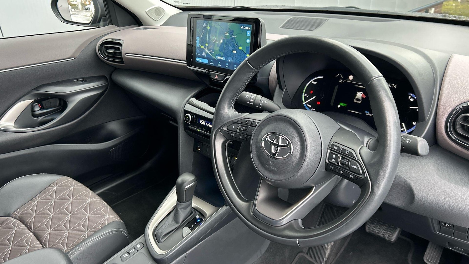 Used Toyota Yaris Cross 2023 for sale - 76825073: Photo 10