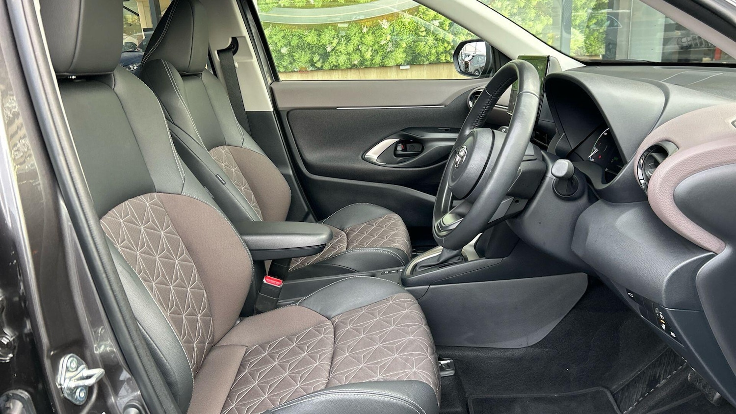 Used Toyota Yaris Cross 2023 for sale - 76825073: Photo 15