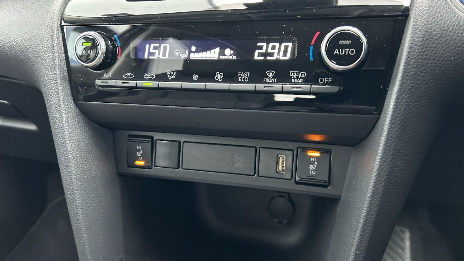 Used Toyota Yaris Cross 2023 for sale - 76825073: Photo 30