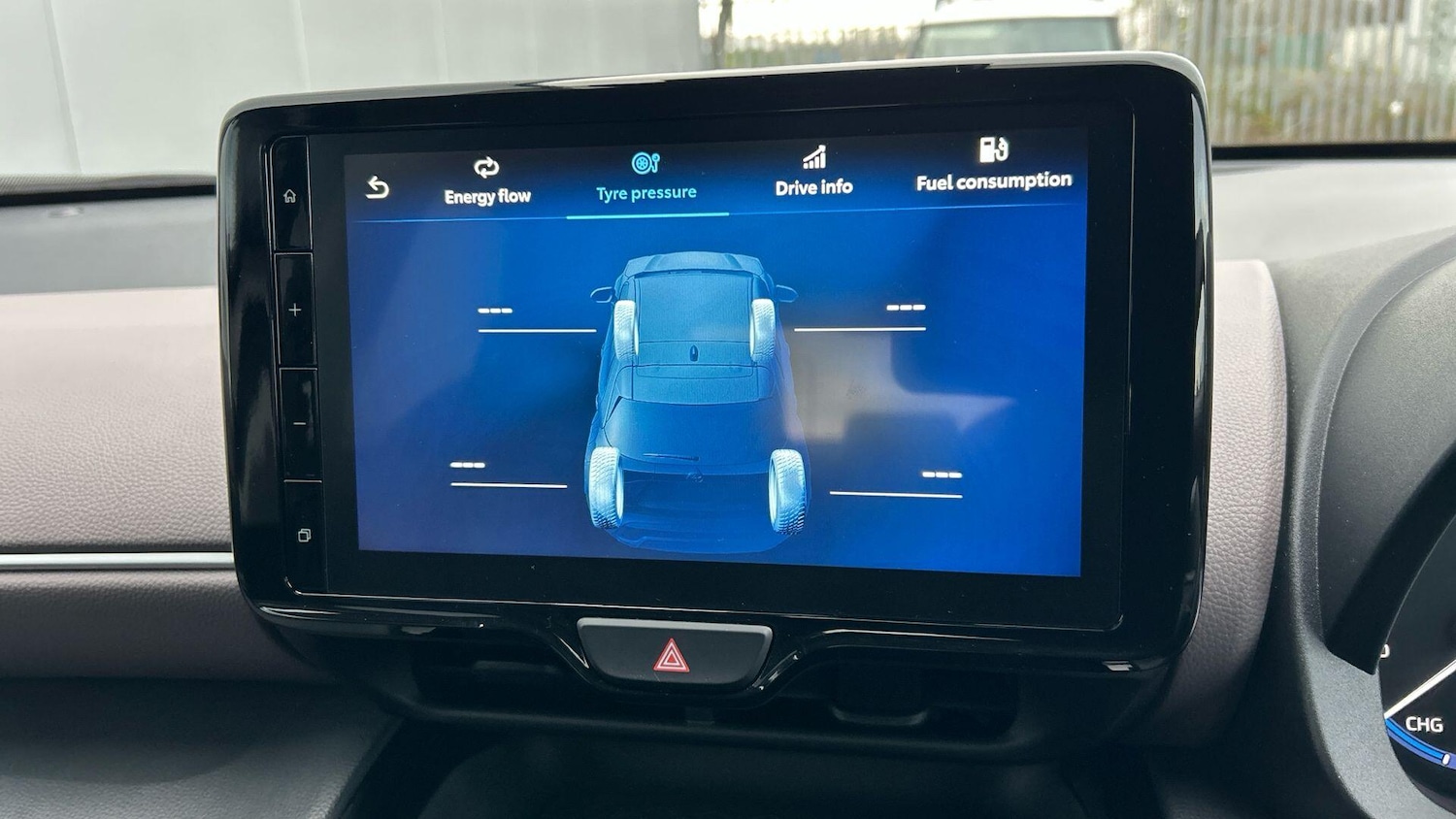 Used Toyota Yaris Cross 2023 for sale - 76825073: Photo 35