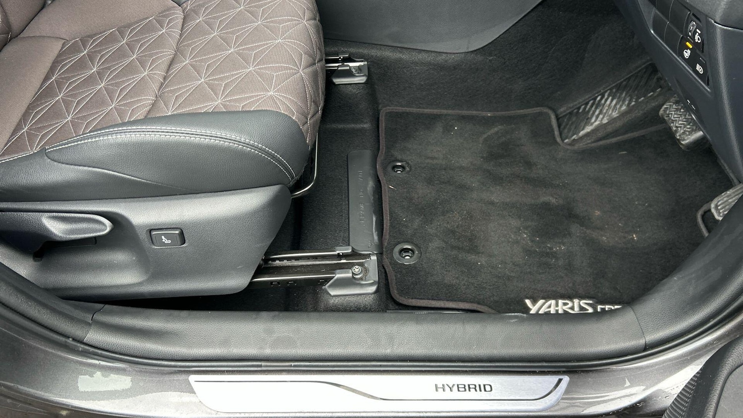 Used Toyota Yaris Cross 2023 for sale - 76825073: Photo 43