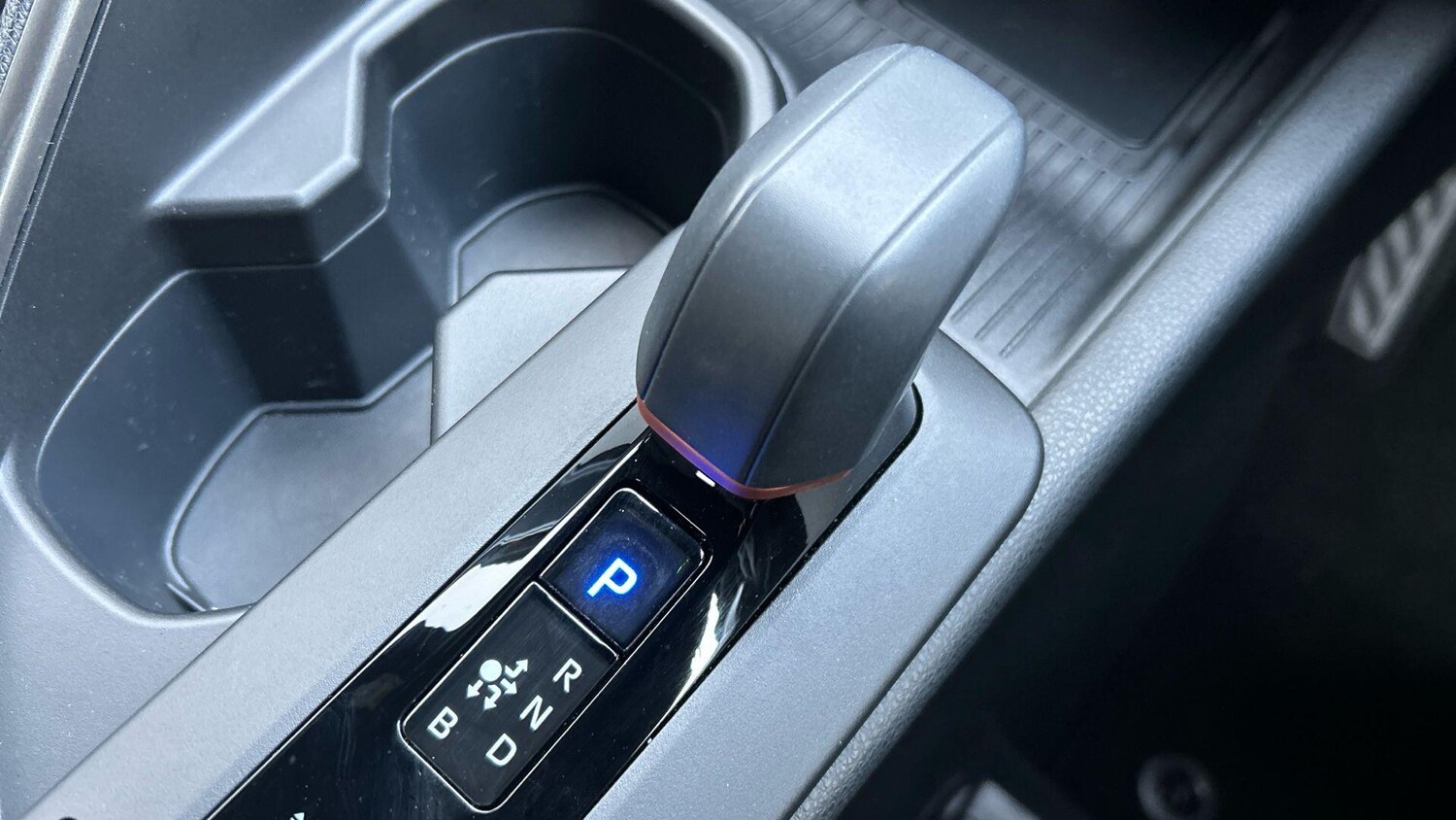 Used Toyota C-HR for sale - 77670679: Photo 32