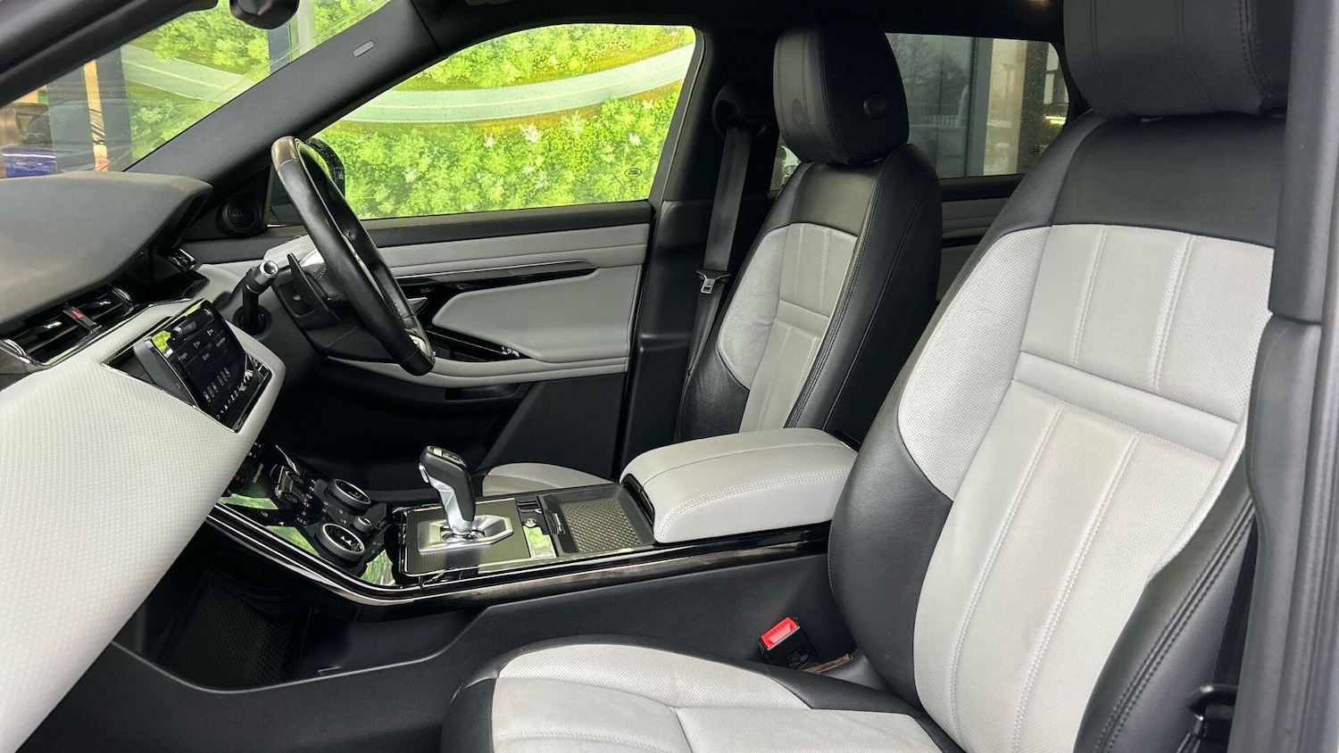 Used Land Rover Range Rover Evoque 2019 for sale - 77425000: Photo 14