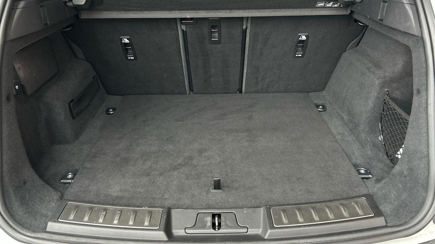 Used Land Rover Range Rover Evoque 2019 for sale - 77425000: Photo 18