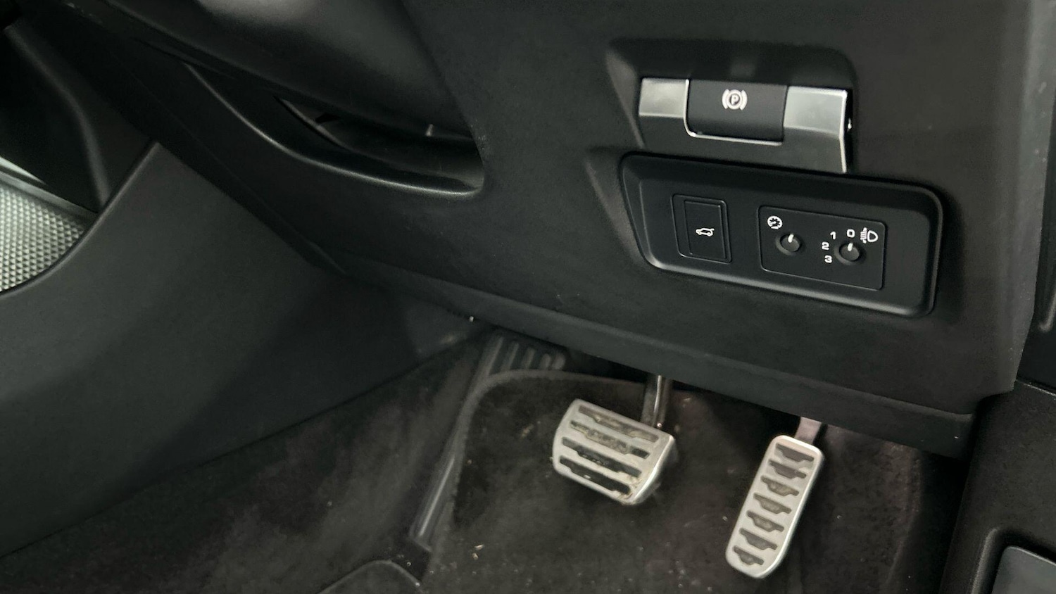 Used Land Rover Range Rover Evoque 2019 for sale - 77425000: Photo 41