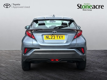 Used Toyota C-HR 2023 for sale - 79532263: Photo