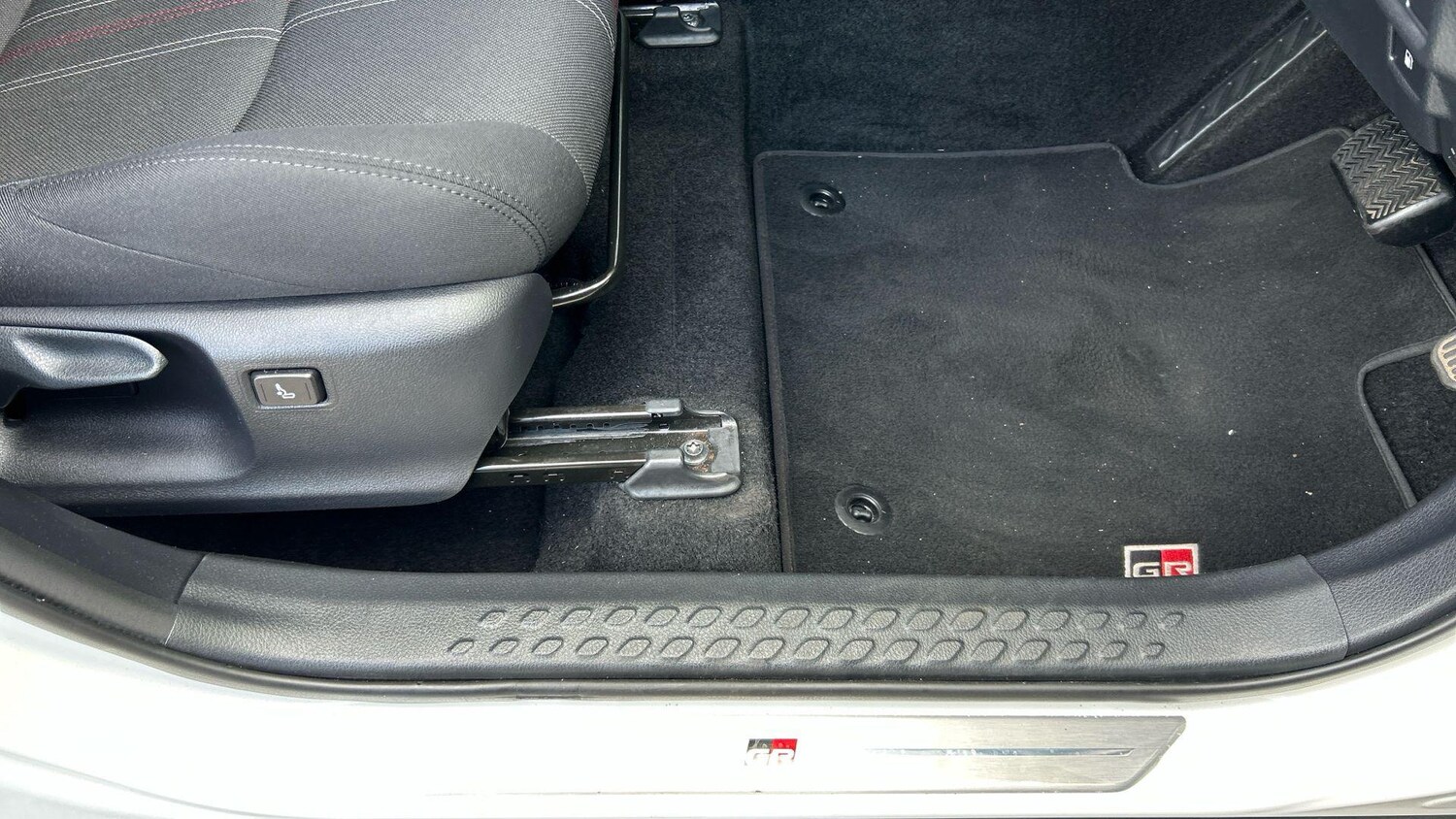 Vehicle 44