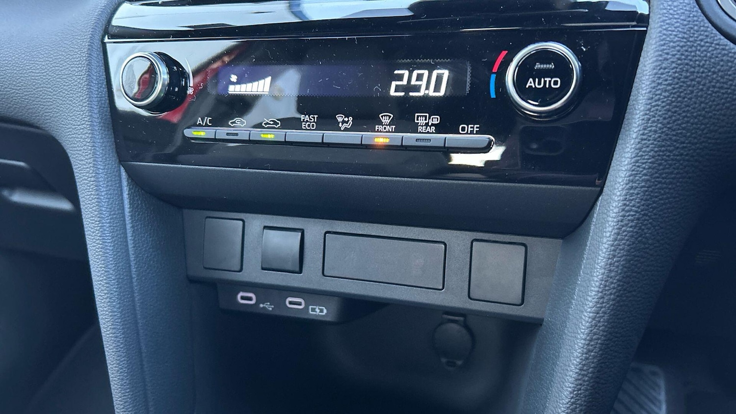 Used Toyota Yaris Cross 2025 for sale - 77155342: Photo 25