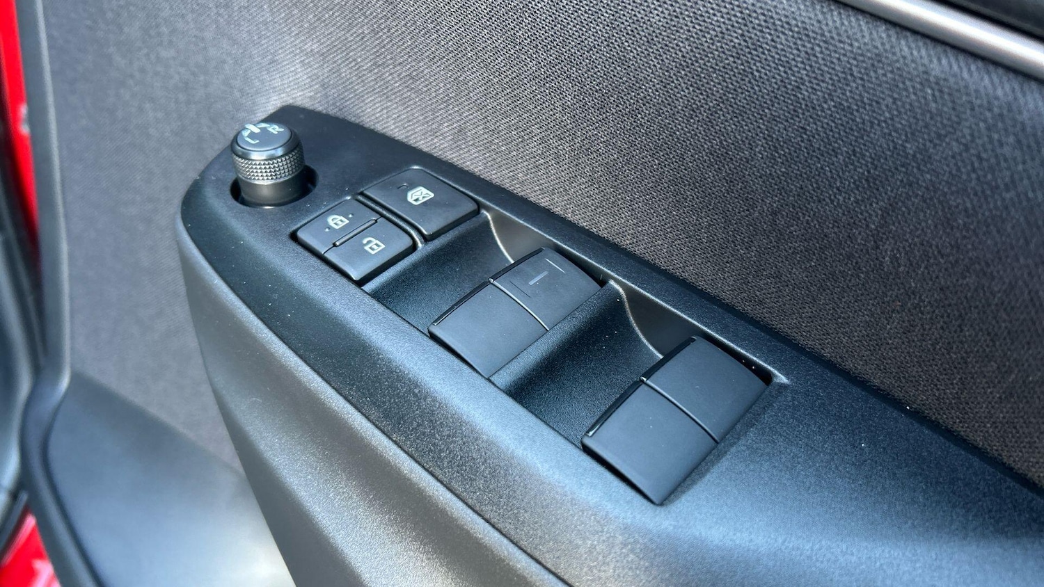 Used Toyota Yaris Cross 2025 for sale - 77155342: Photo 36