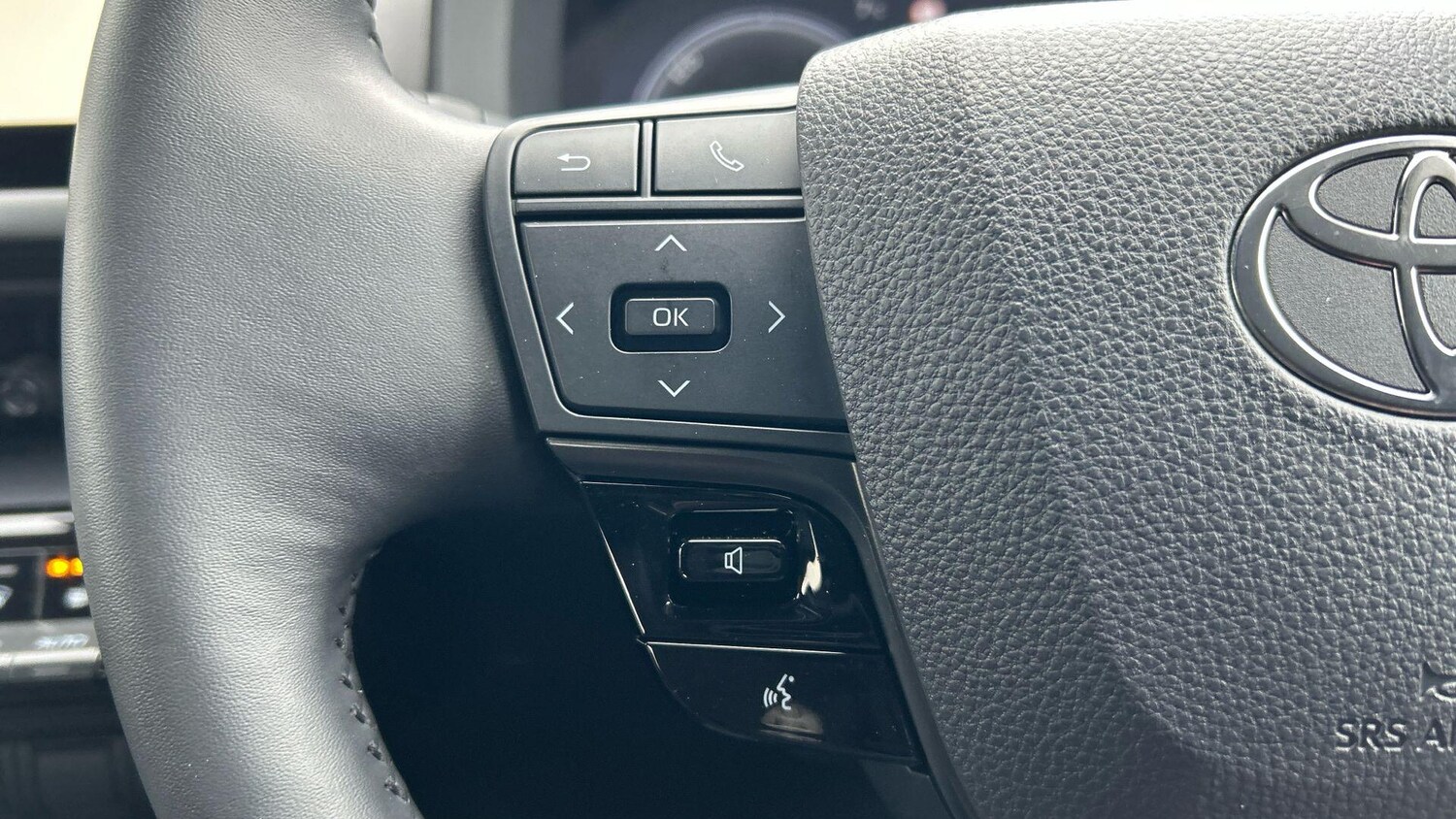 Used Toyota C-HR 2024 for sale - 77710384: Photo 37