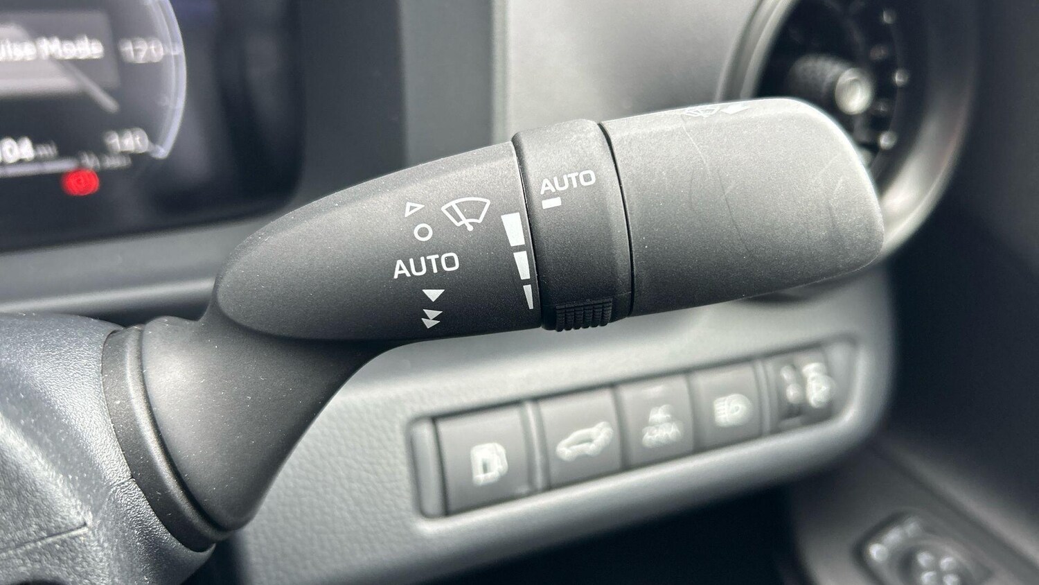 Used Toyota C-HR 2024 for sale - 77710384: Photo 39