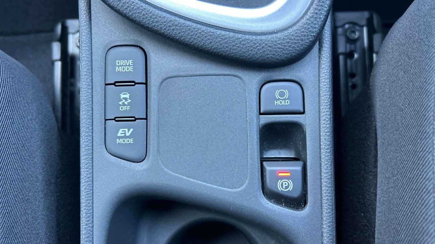 Used Toyota Yaris 2023 for sale - 77784194: Photo 32