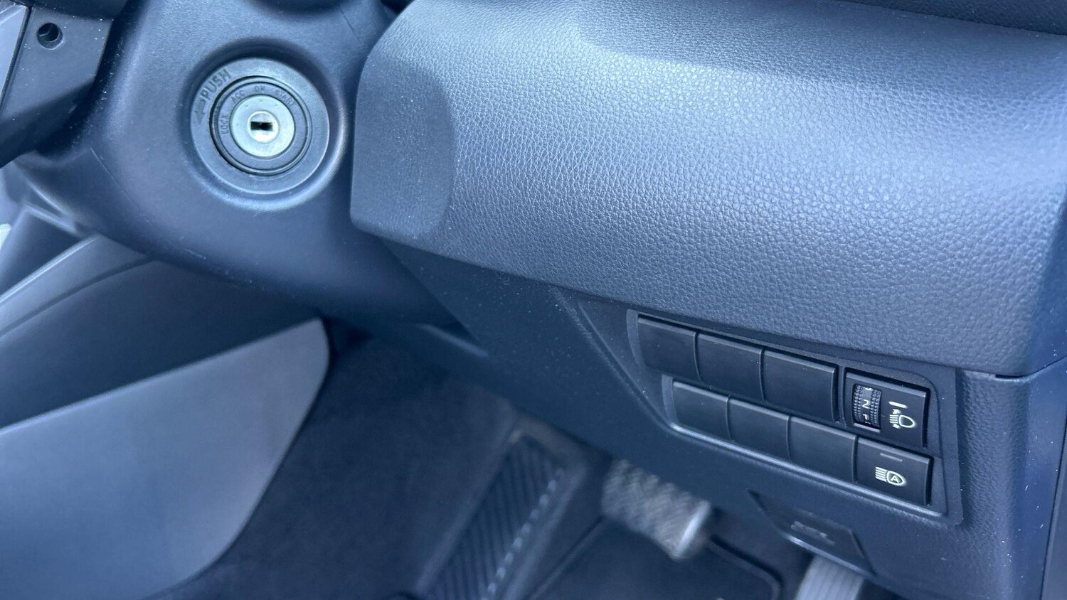 Used Toyota Yaris 2023 for sale - 77784194: Photo 37