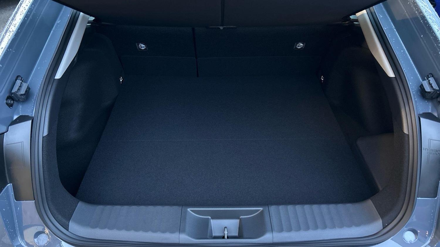 Used Toyota Prius 2025 for sale - 77155776: Photo 18