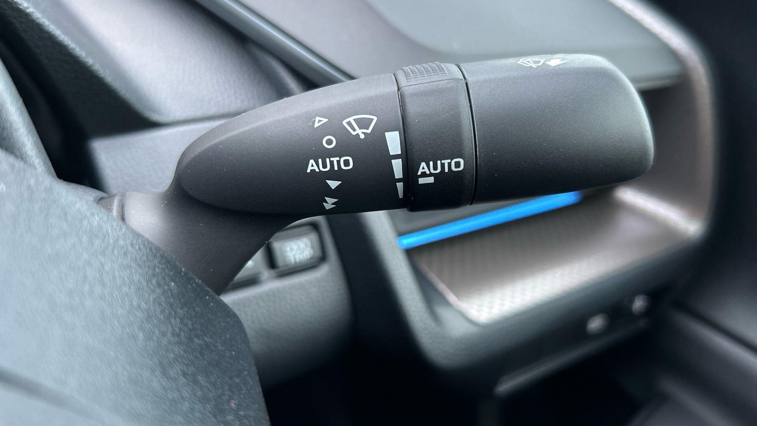 Used Toyota Prius 2025 for sale - 77155776: Photo 39