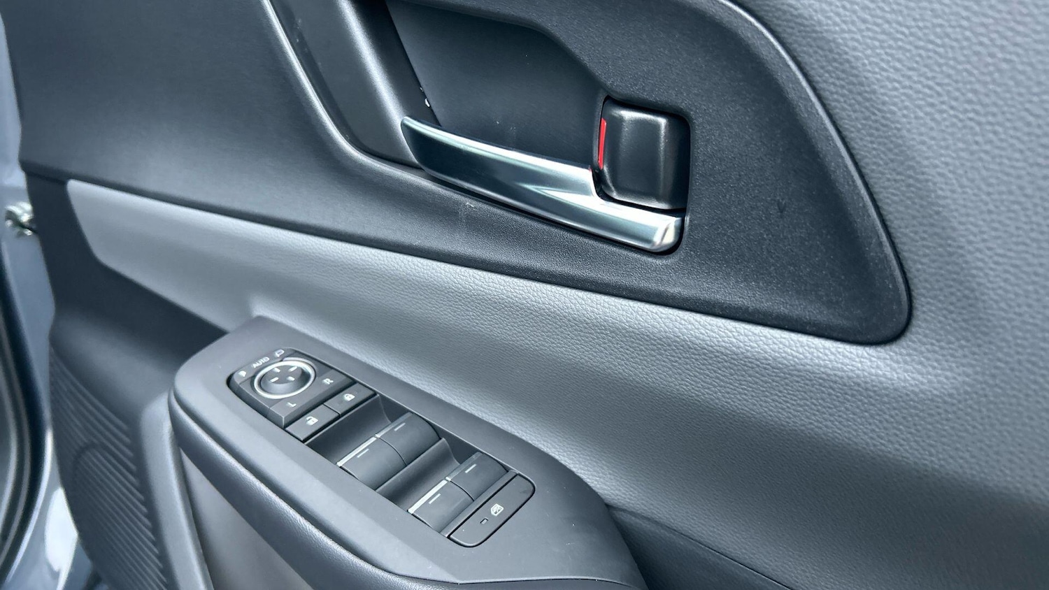 Used Toyota Prius 2025 for sale - 77155776: Photo 40