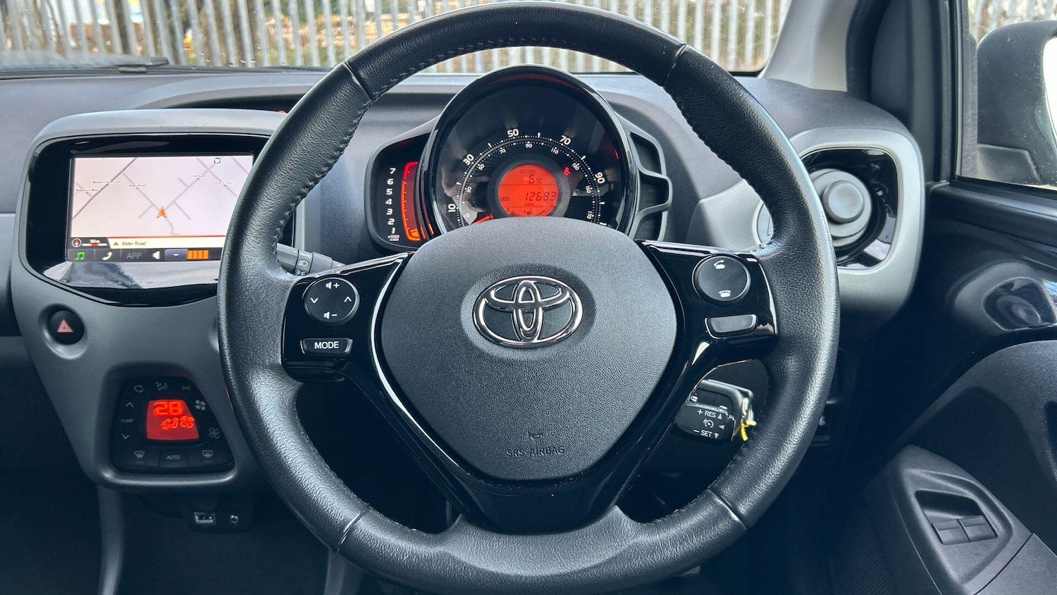 Used Toyota AYGO 2018 for sale - 77376429: Photo 12