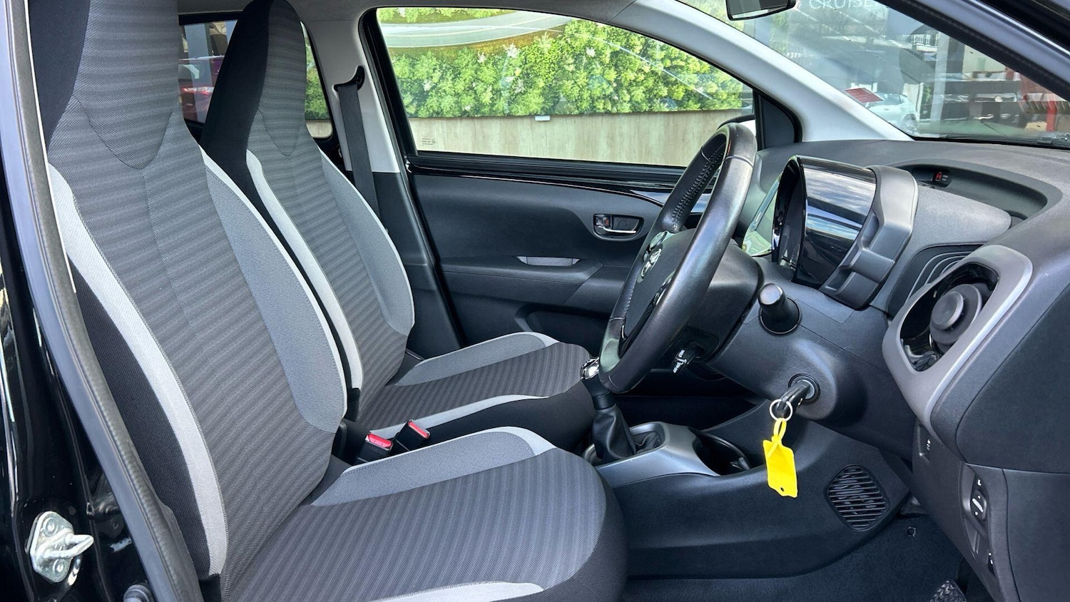 Used Toyota AYGO 2018 for sale - 77376429: Photo 15