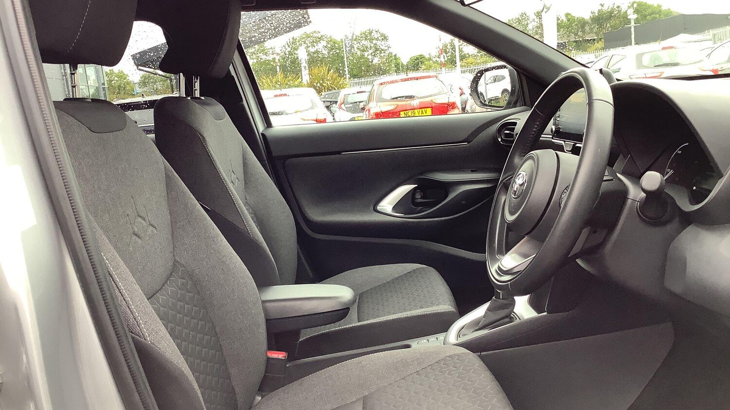 Used Toyota Yaris Cross 2021 for sale - 77574210: Photo 14