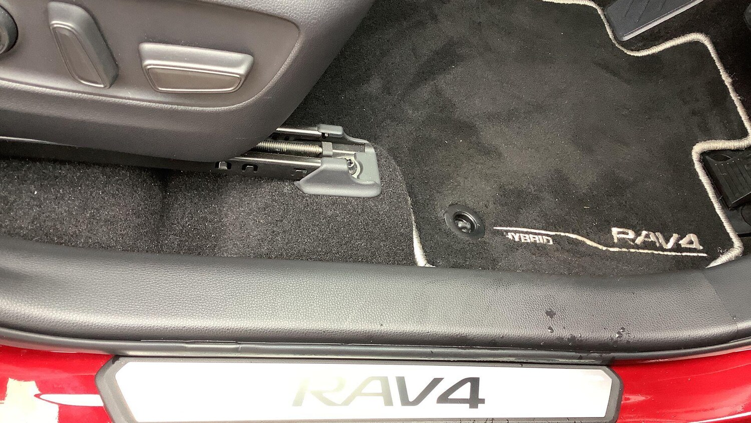 Used Toyota RAV4 for sale - 77670484: Photo 29