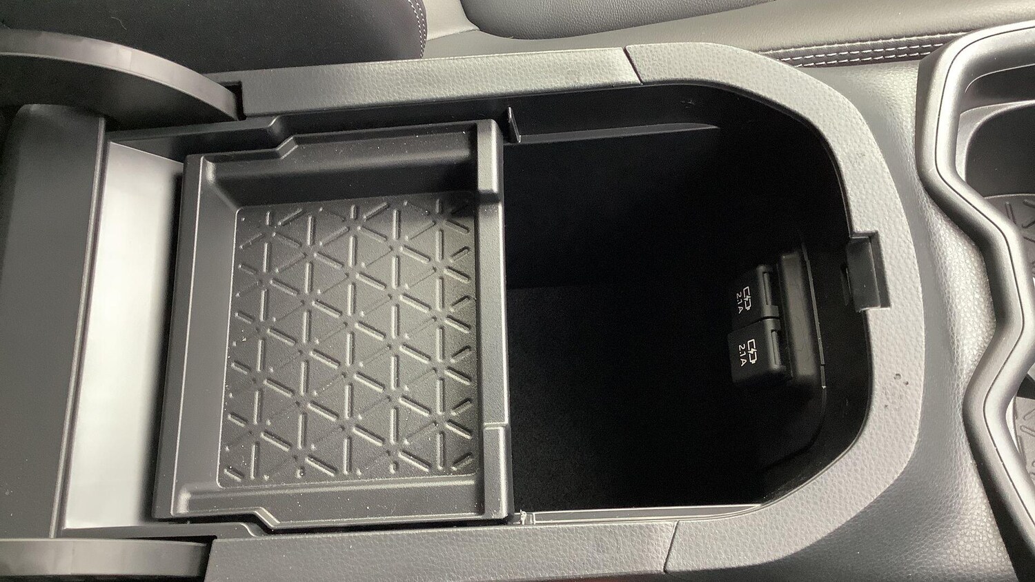 Used Toyota RAV4 for sale - 77670484: Photo 38