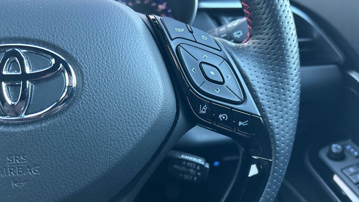 Used Toyota C-HR 2023 for sale - 77016174: Photo 41