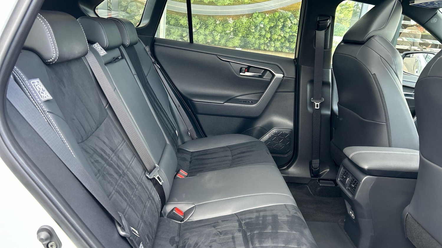 Used Toyota RAV4 2025 for sale - 76549821: Photo 16