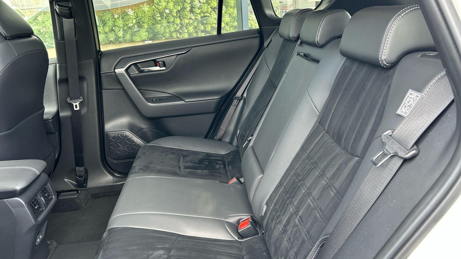 Used Toyota RAV4 2025 for sale - 76549821: Photo 17