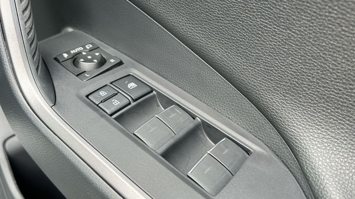 Used Toyota RAV4 2025 for sale - 76549821: Photo 38