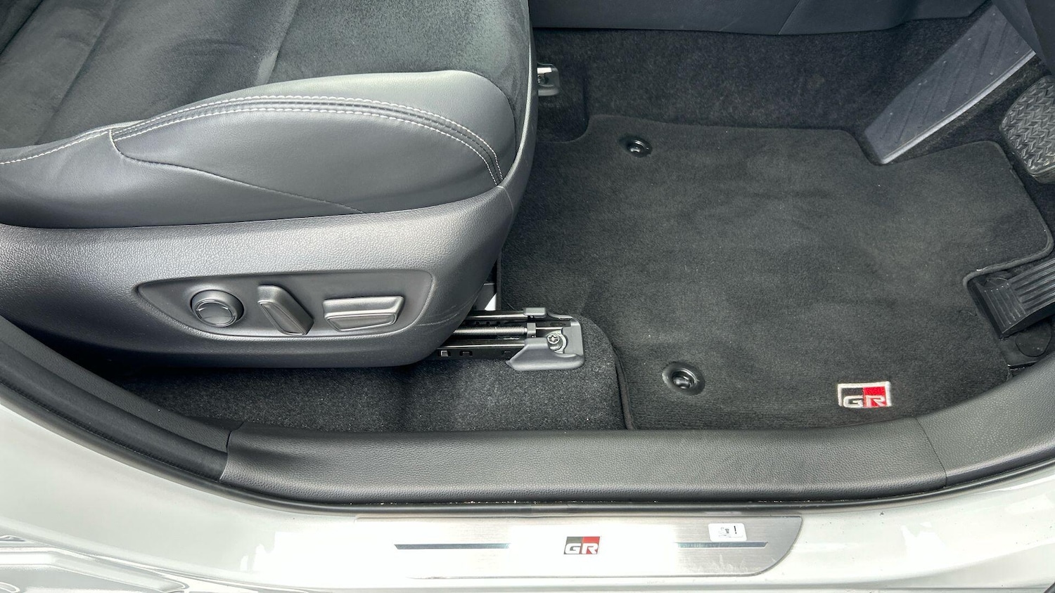 Used Toyota RAV4 2025 for sale - 76549821: Photo 40