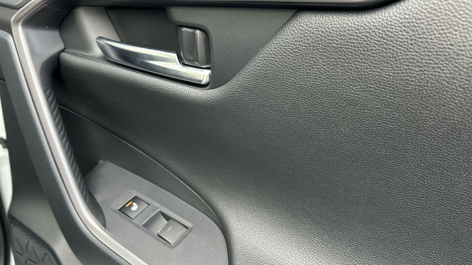 Used Toyota RAV4 2025 for sale - 76549821: Photo 43