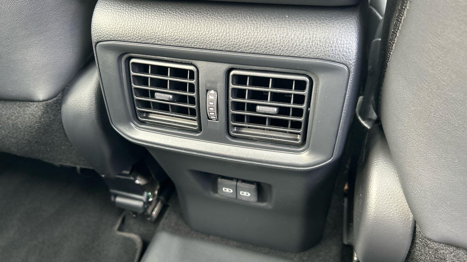 Used Toyota RAV4 2025 for sale - 76549821: Photo 44