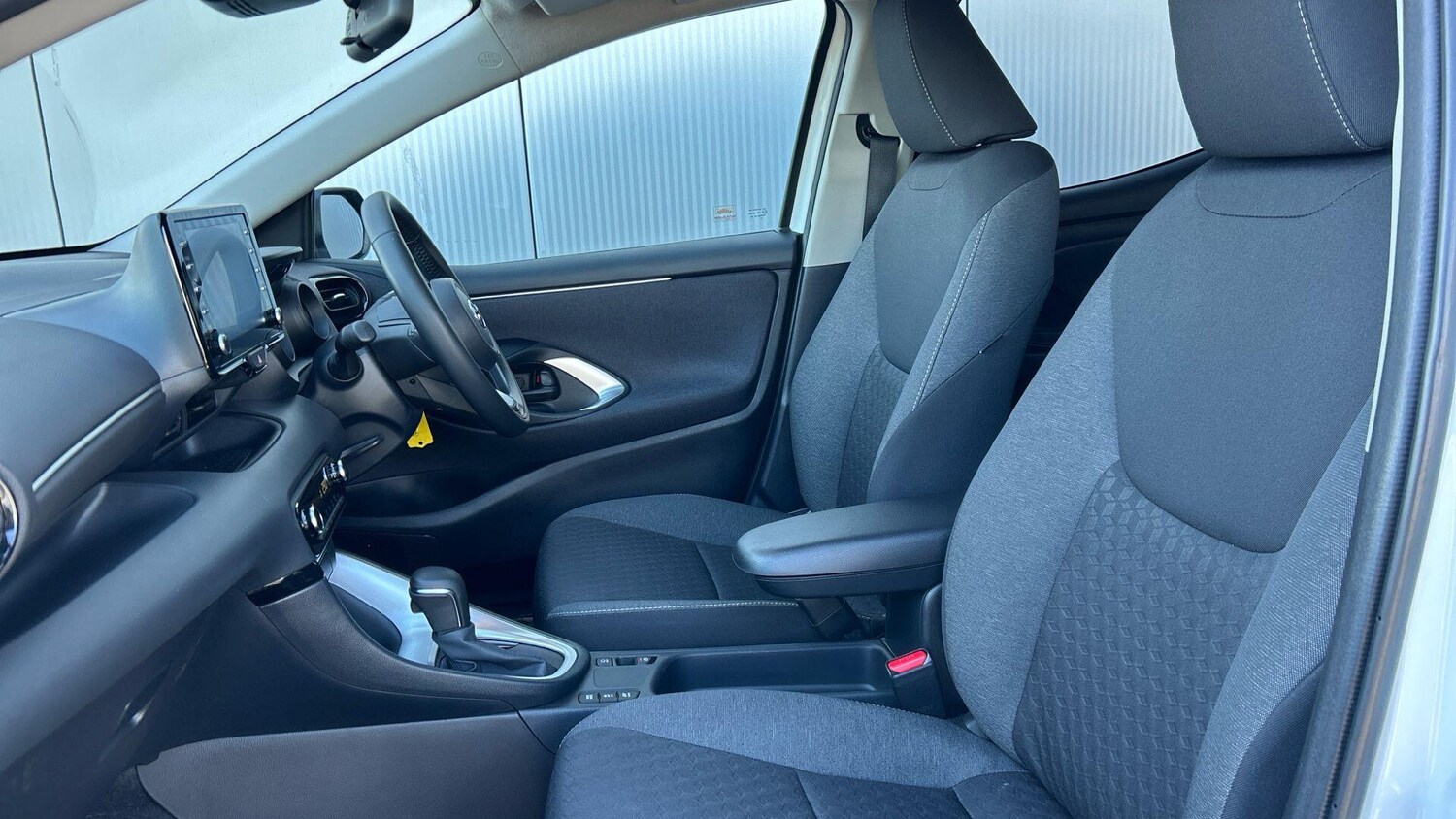 Used Toyota Yaris 2024 for sale - 77940506: Photo 14