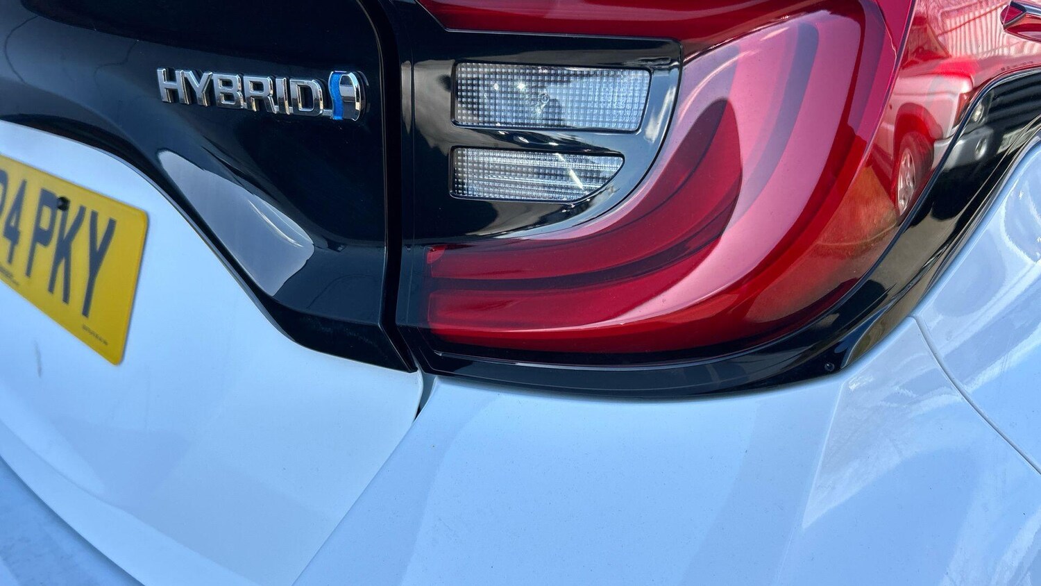 Used Toyota Yaris 2024 for sale - 77940506: Photo 42